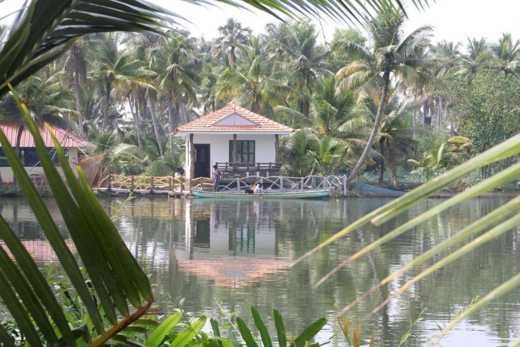 Munroe Island Lake Resort Mundrothuruth Luaran gambar
